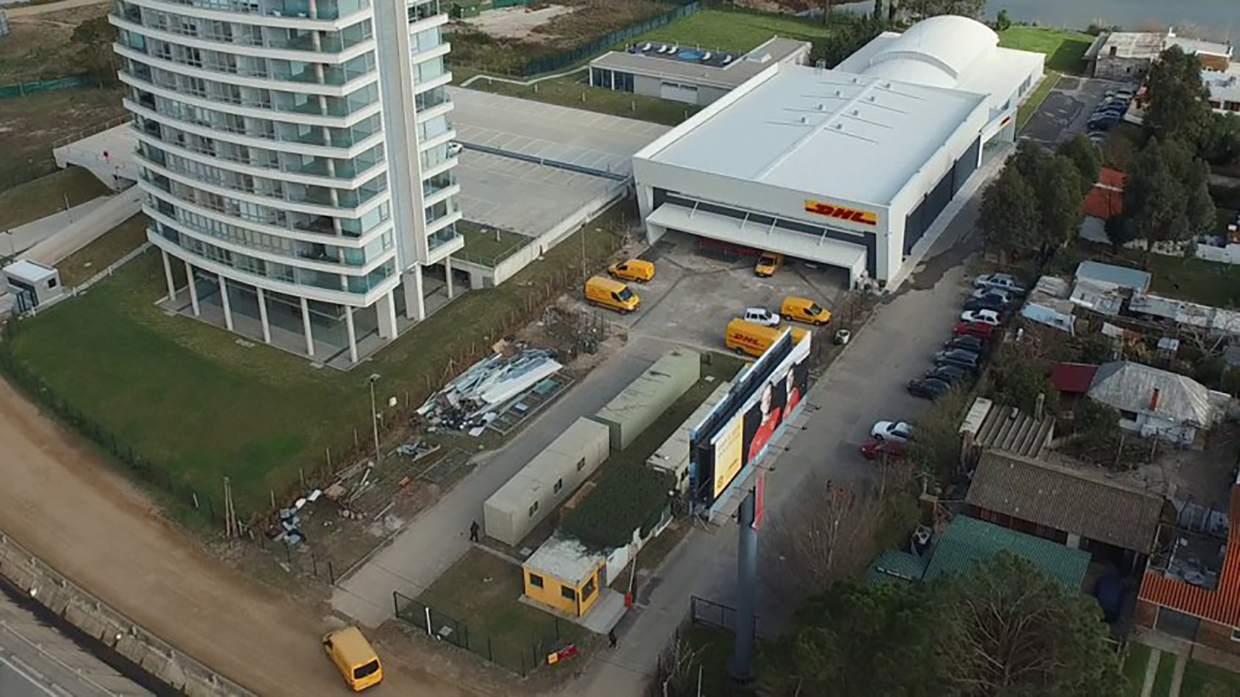 Edificio terminado de DHL